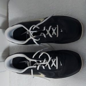 Nike Men's black/white shoes, size 13.